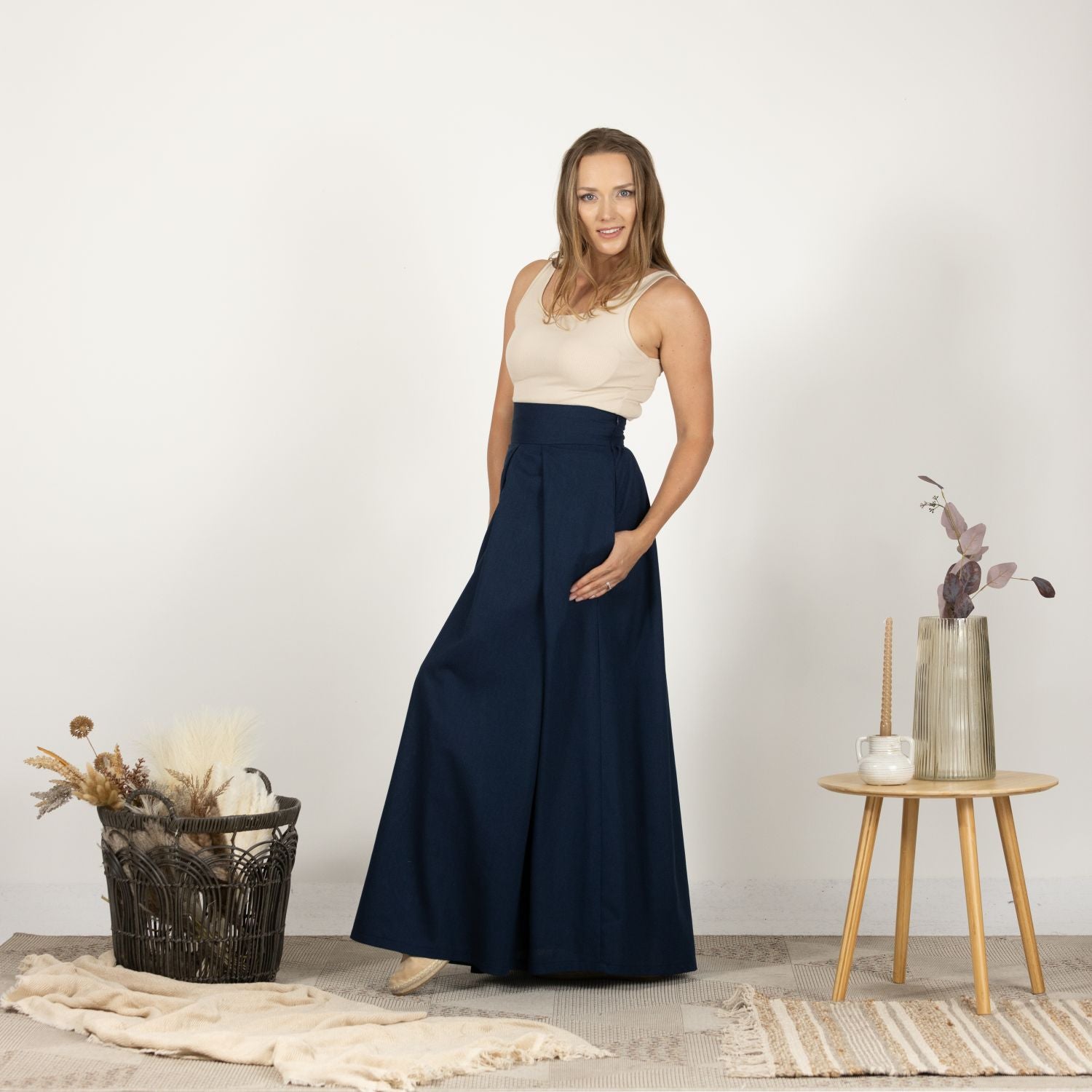 Linen skirt with gathered waistband