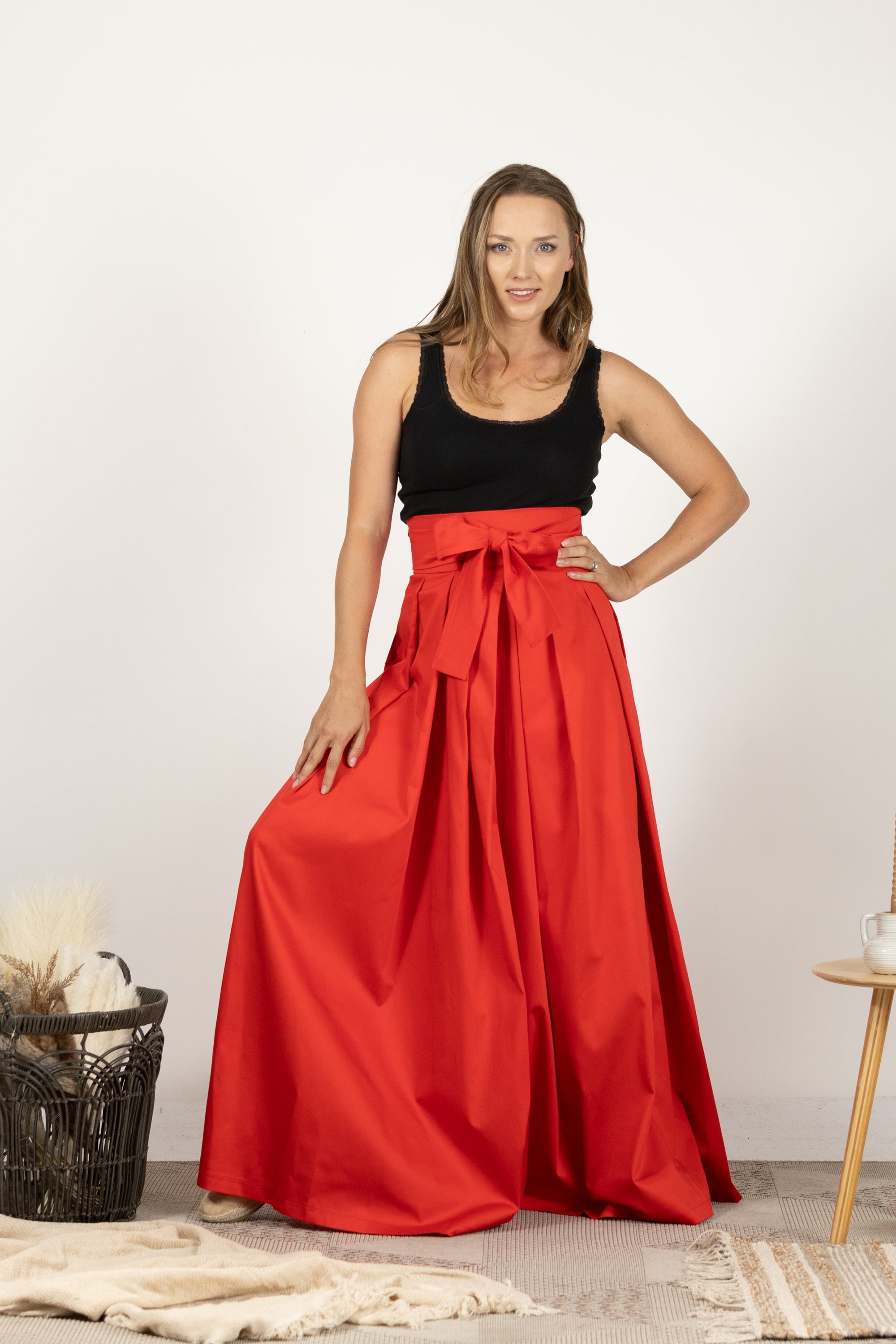 Relaxed-fit sage cotton skirt with elegant pleats