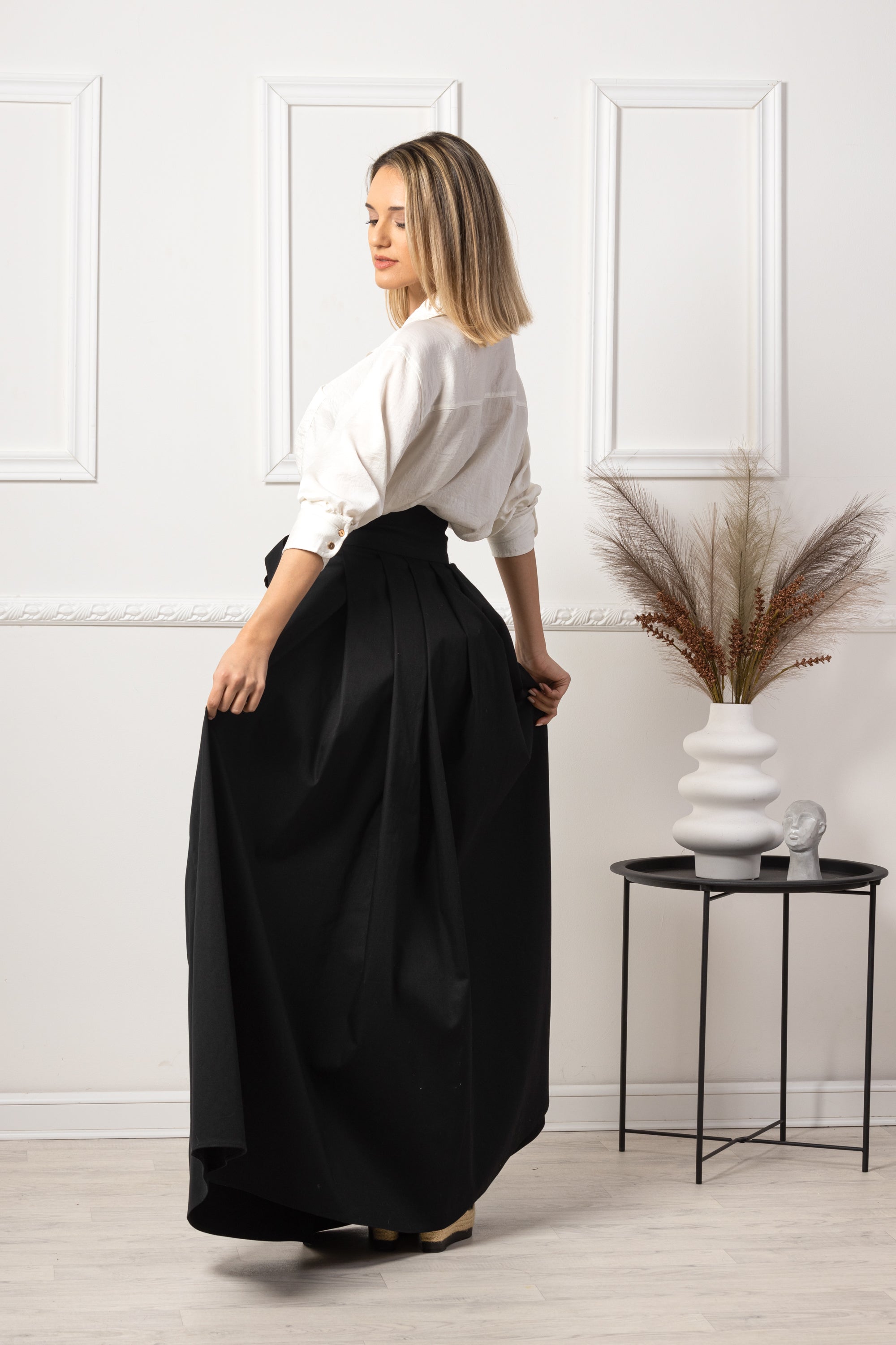 Elegant Black High Waist Pleated Maxi Skirt