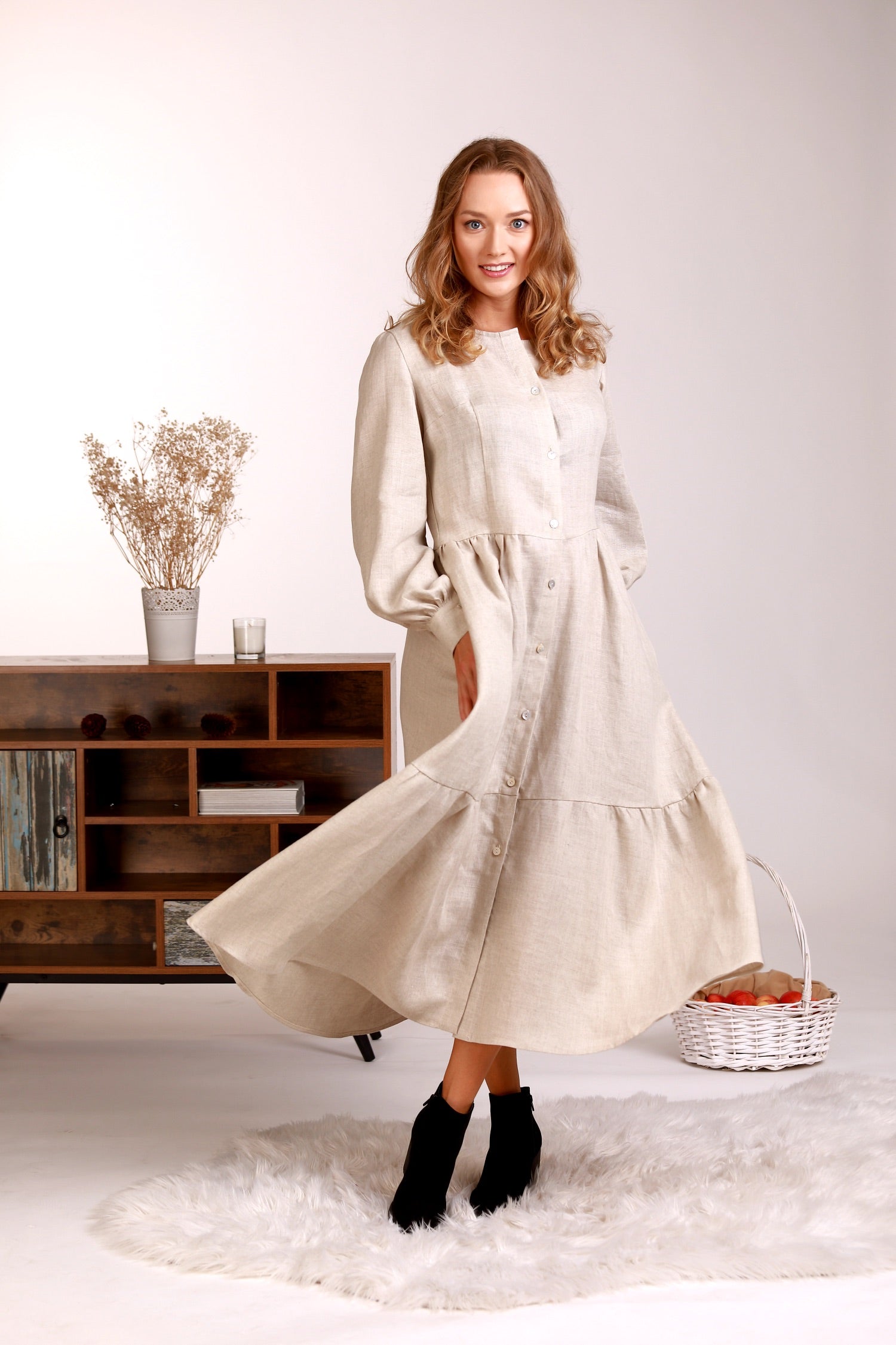 Old Fashioned Linen Dress from NikkaPlace | Effortless fashion for easy living Old Fashioned Linen Dress from NikkaPlace | Effortless fashion for easy living