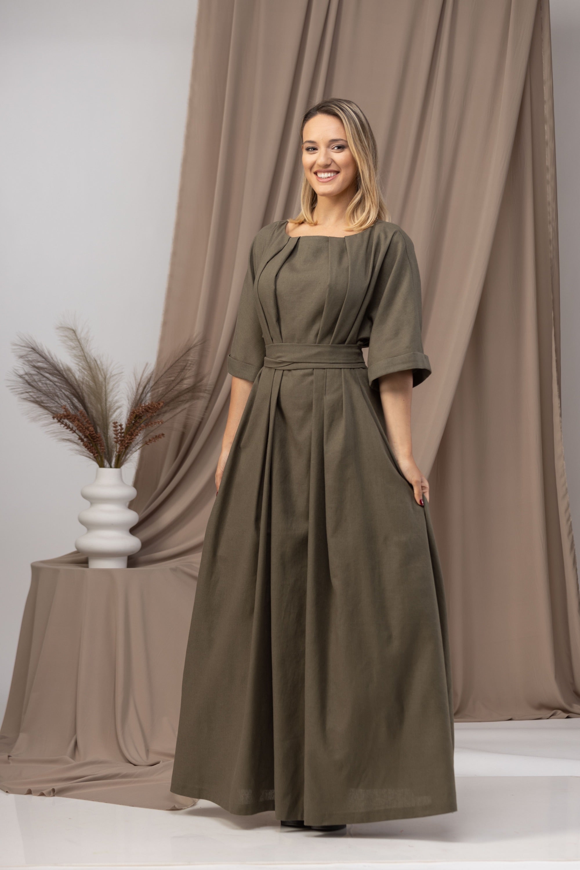 Belted linen dress with pockets