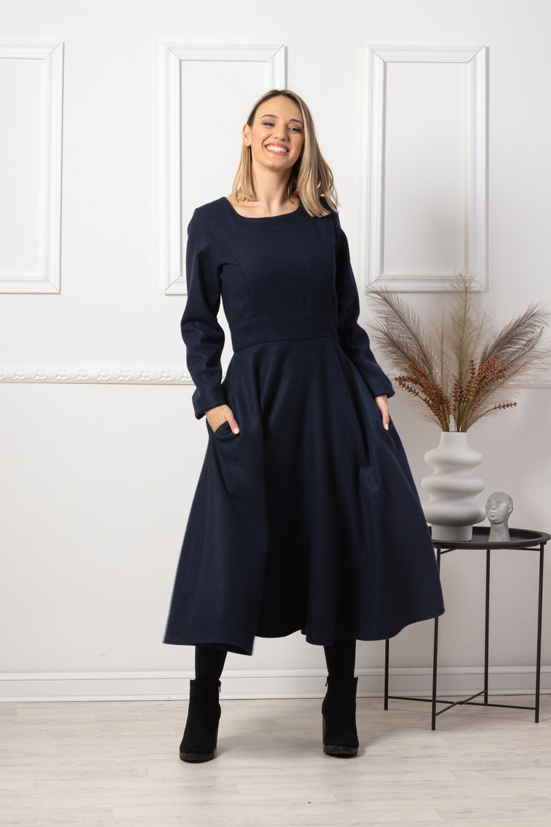 Crew neckline - from NikkaPlace | Effortless fashion for easy living