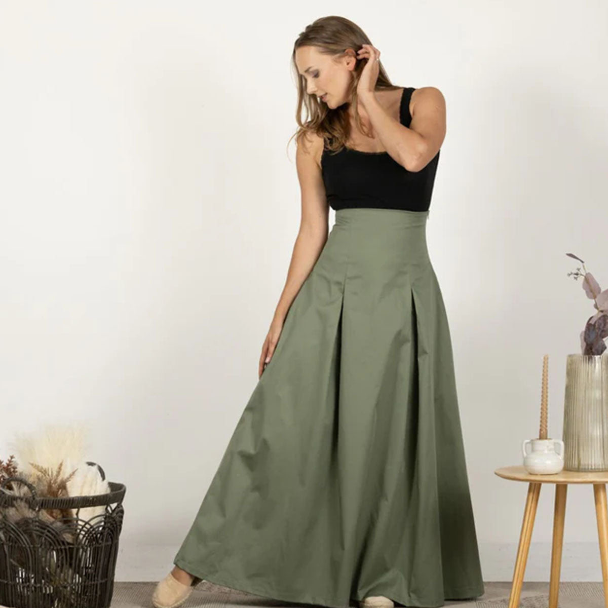 How To Style A Cotton Skirt For A Casual Look: 5 Easy Ideas