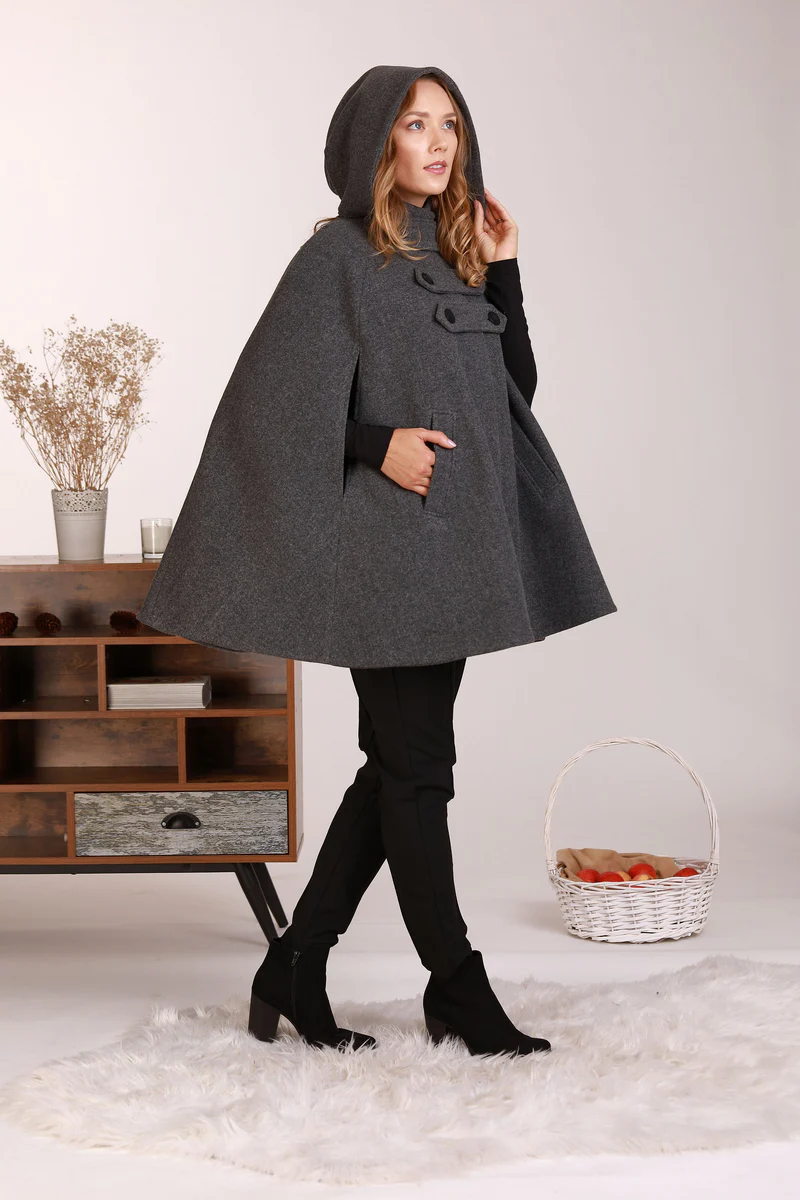 Why A Women's Hooded Coat Is Essential For Winter?