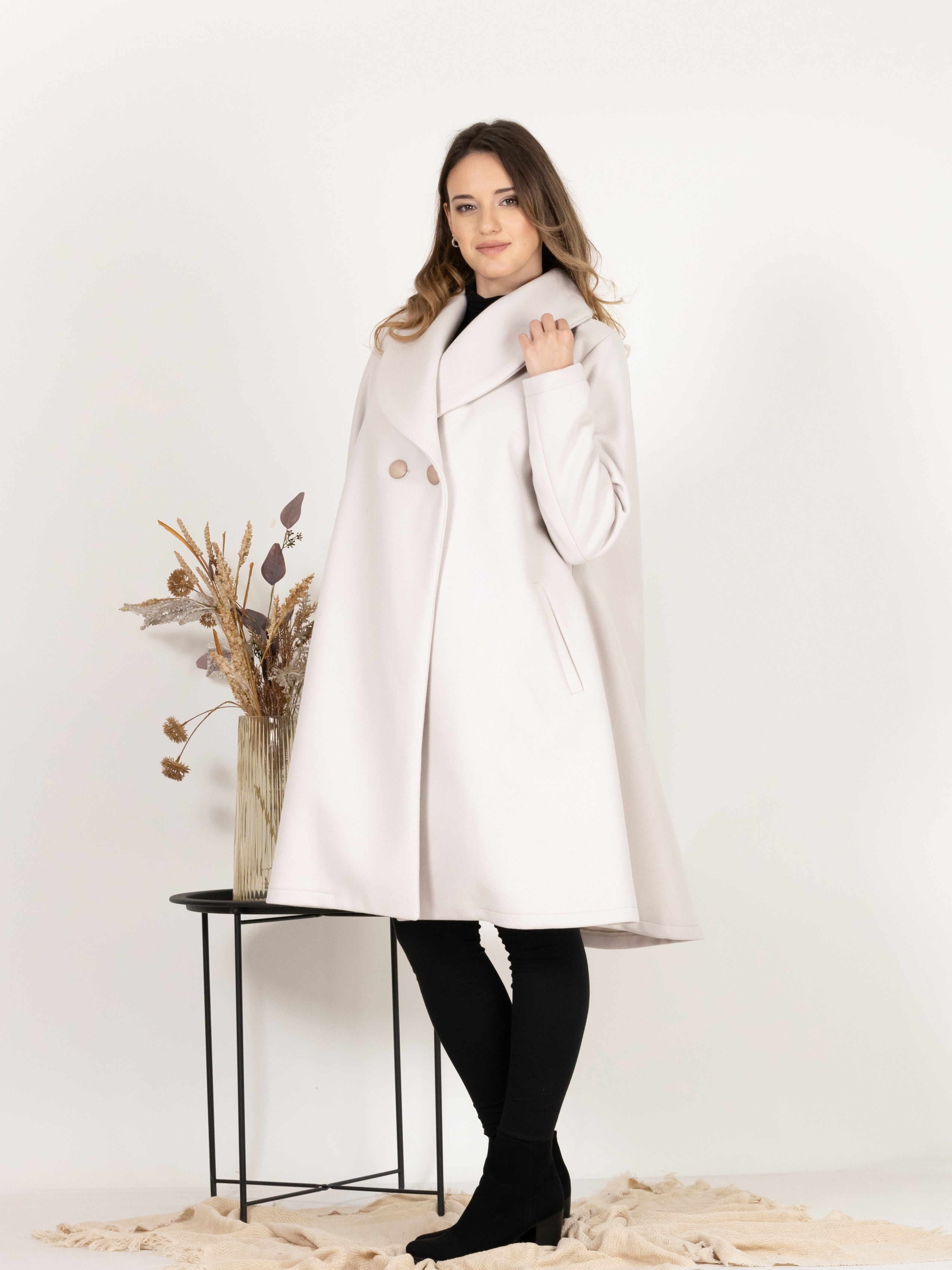 Elegant Wool Double Breasted Oversize Coat in Off White