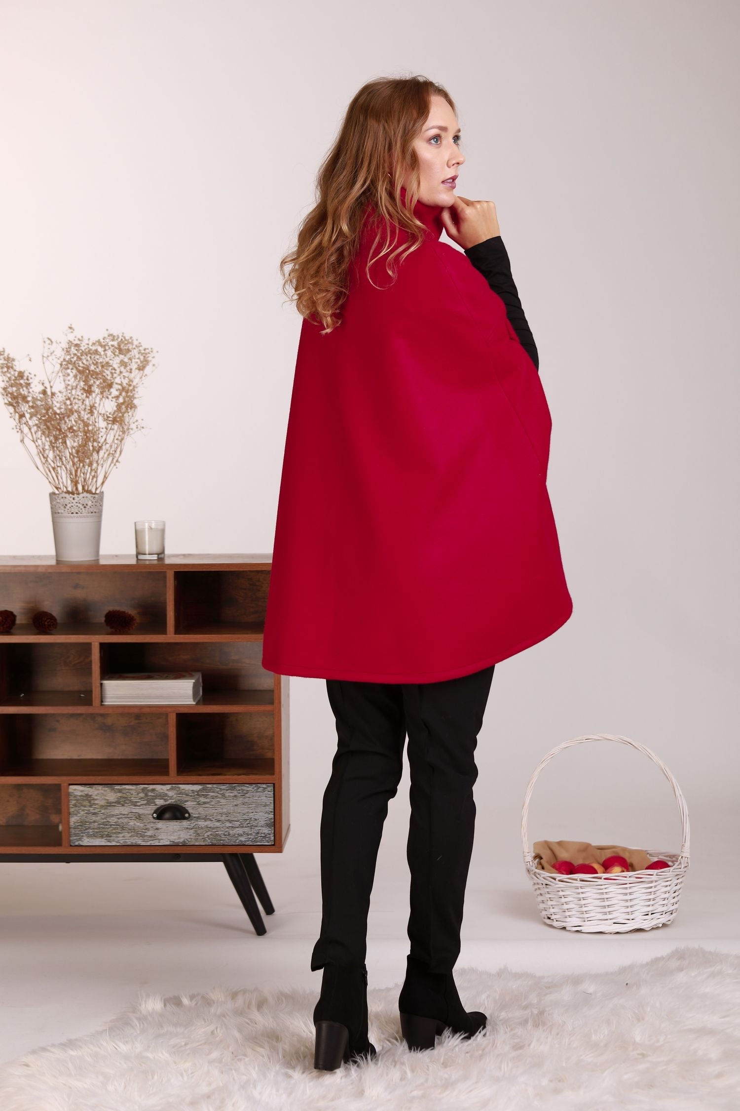 Luxurious raspberry hued cape to elevate your winter wardrobe - from NikkaPlace | Effortless fashion for easy living