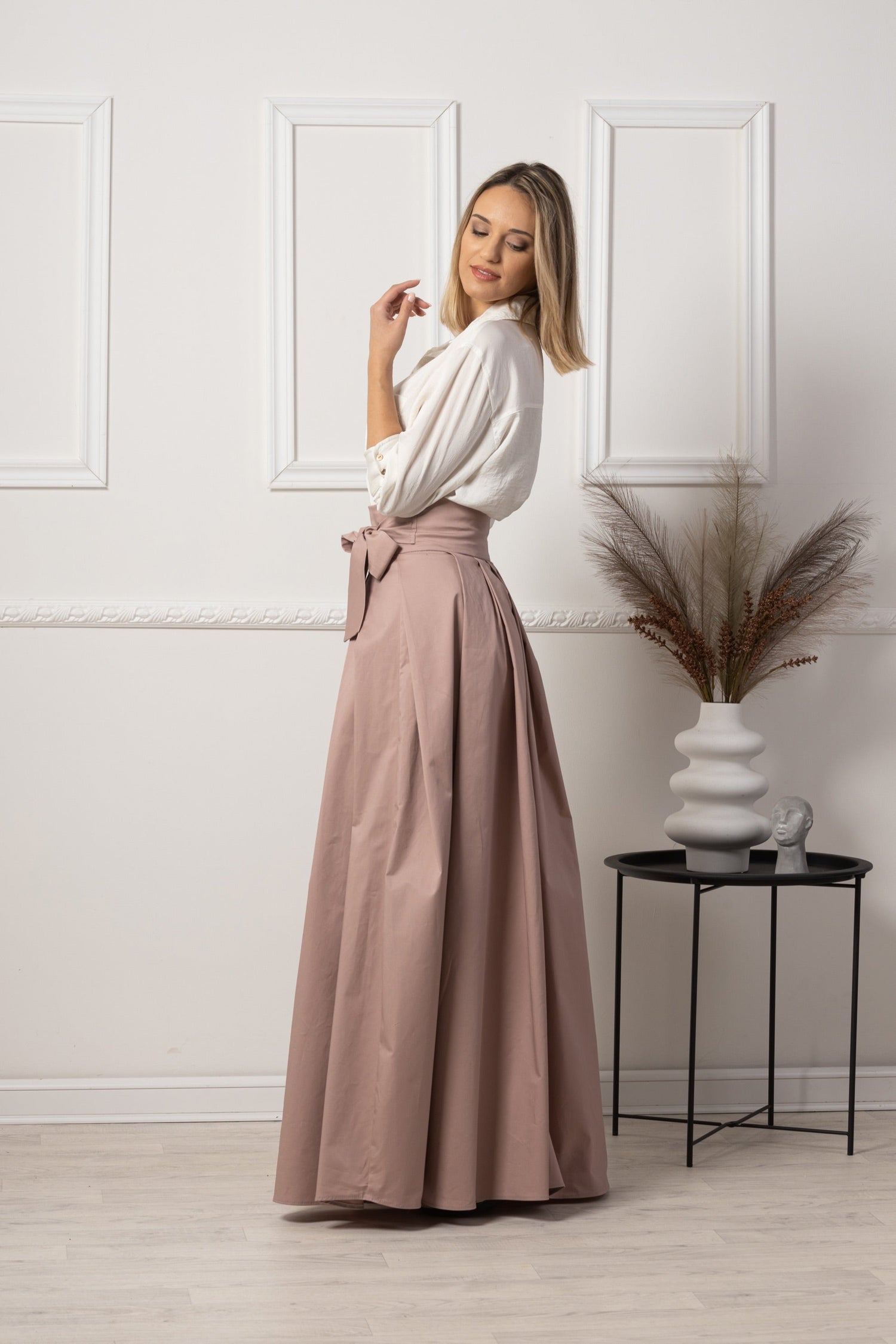 Black High Waist Pleated Maxi Skirt with front pockets - from NikkaPlace | Effortless fashion for easy living