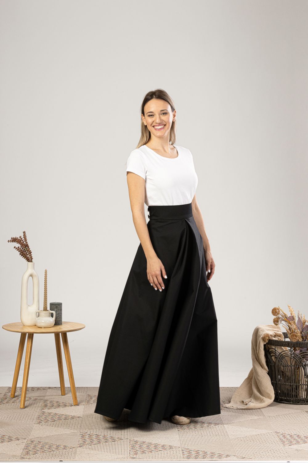 Fit and Flare Summer Skirt with a minimalist style - from NikkaPlace | Effortless fashion for easy living