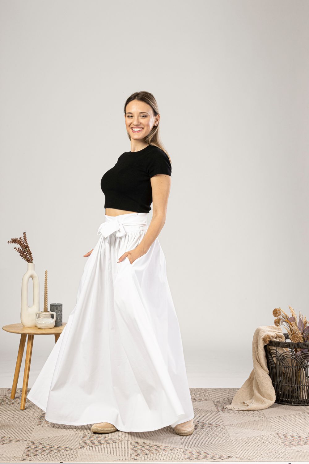 White Loose High Waist Skirt with Pockets from the side view - from Nikka Place | Effortless fashion for easy living