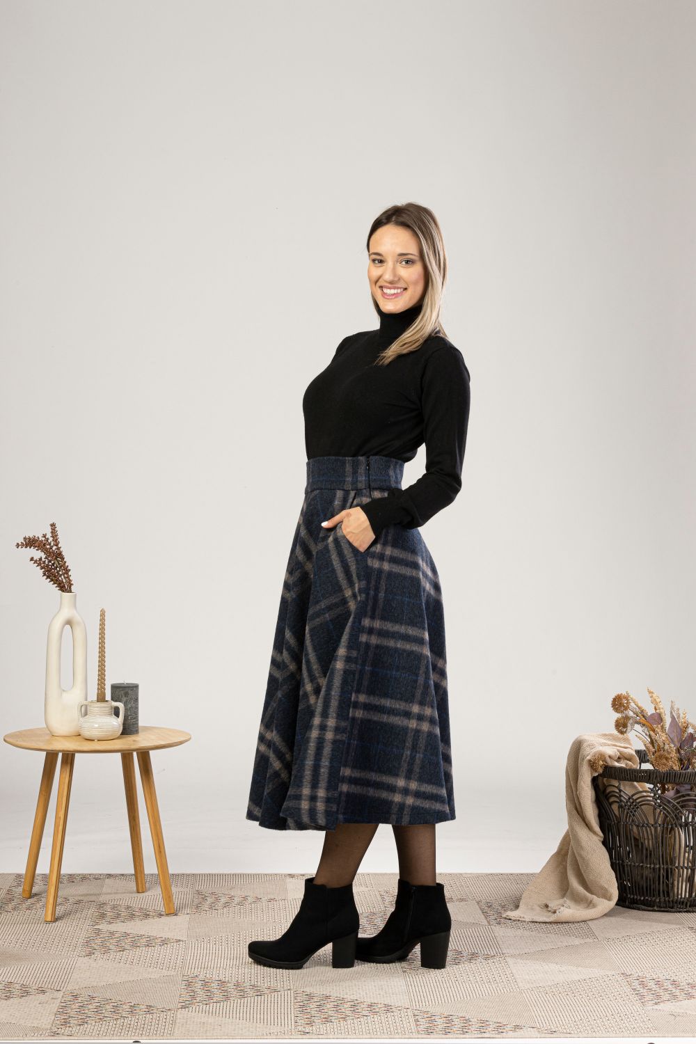 Warm High Waist Wool Midi Skirt with Belt - from NikkaPlace | Effortless fashion for easy living