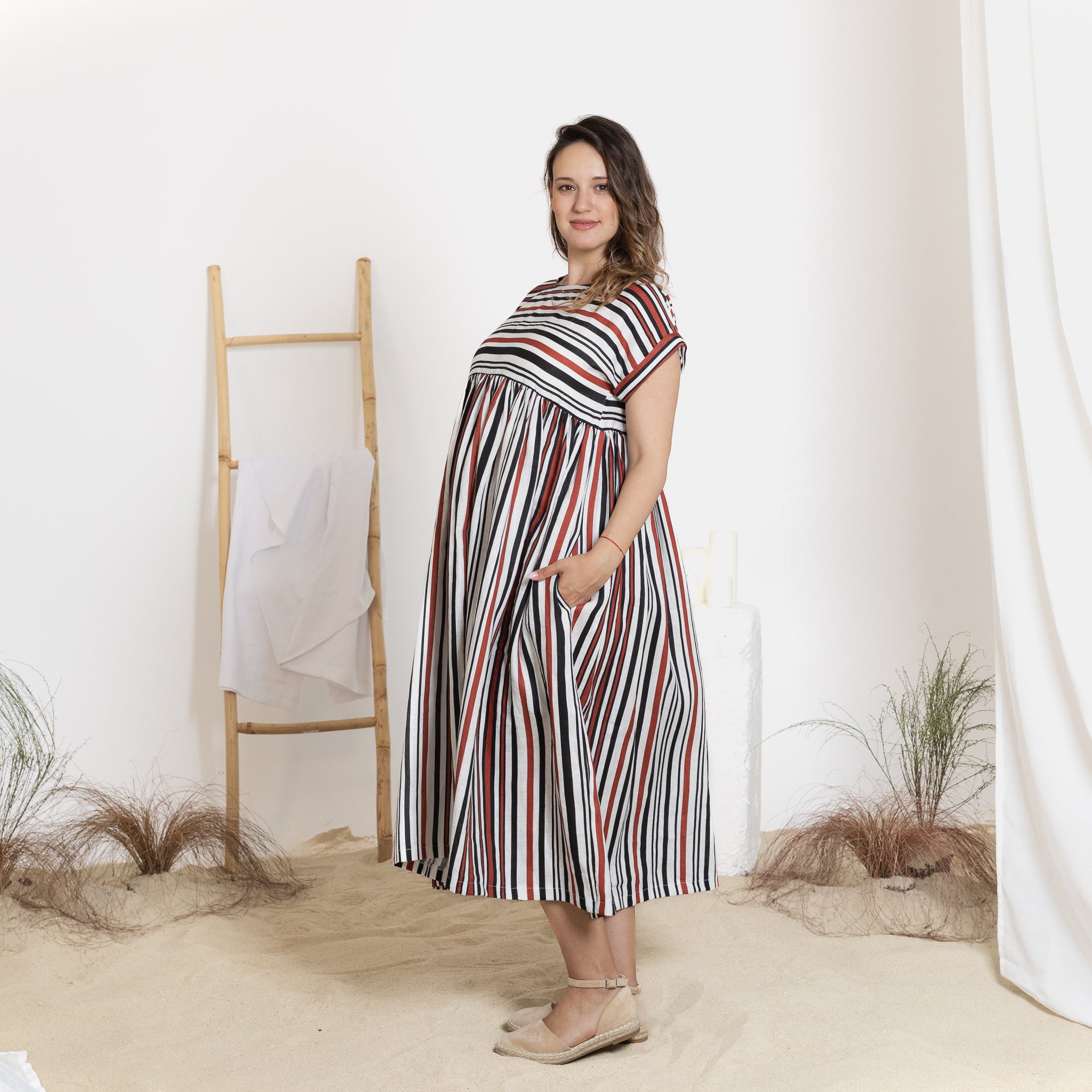 Side view of midi linen dress