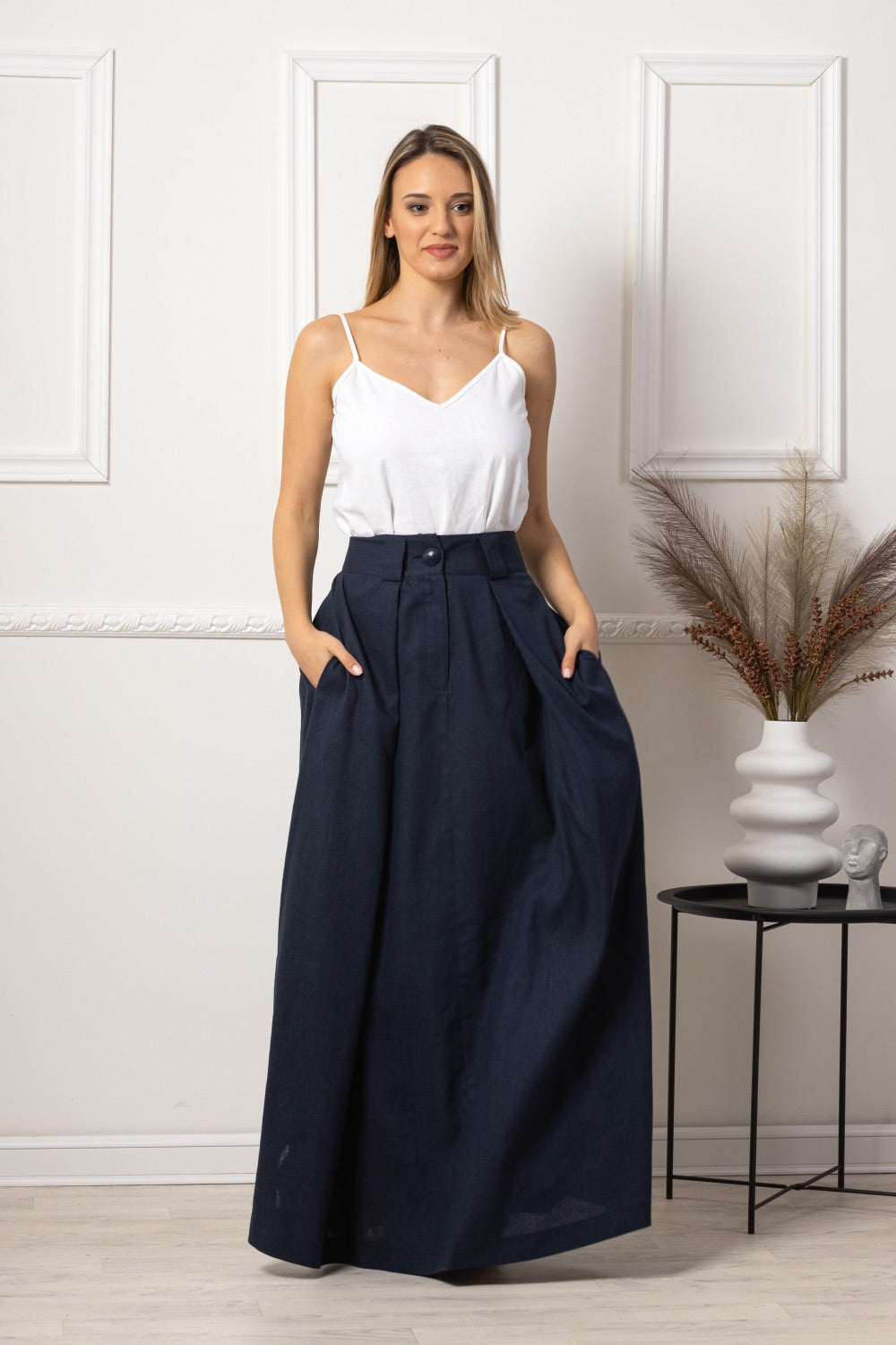 Versatile Minimalist Long Bohemian Skirt for any occasion - from NikkaPlace | Effortless fashion for easy living