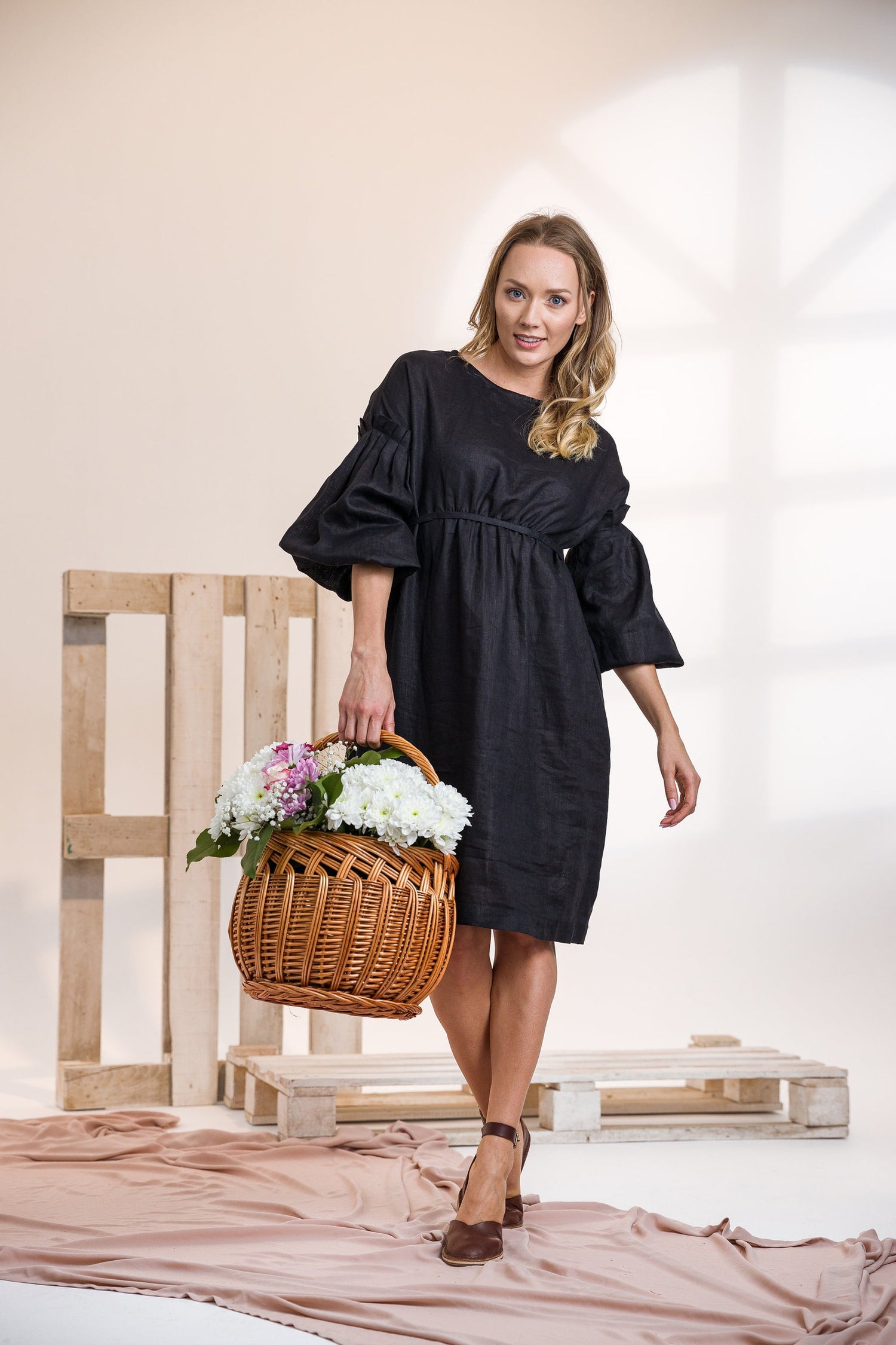 Flattering Fit Knee-Length Linen Dress with Balloon Sleeves - from Nikka Place | Effortless fashion for easy living