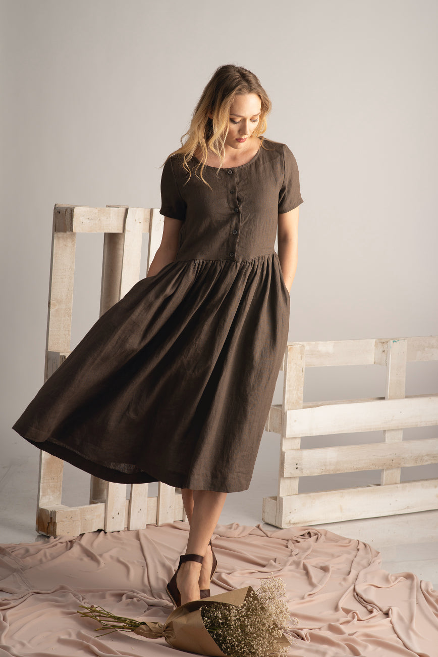 Loose fit of Linen Natural Dress - from Nikka Place | Effortless fashion for easy living
